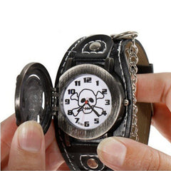 Unique Skull Clam-shell Wrist Watch